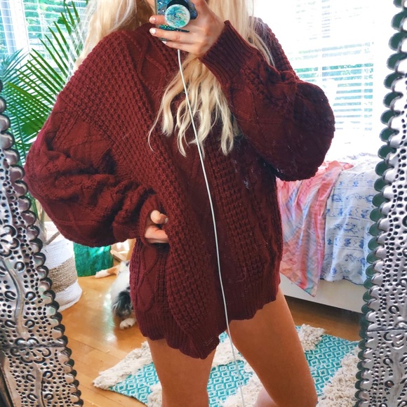 Ezbé Stargazer Maroon Cable Chunky Sweater 🍄 - Picture 2 of 5